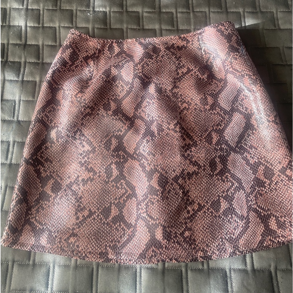 Faux Snake Skin Skirt in Mauve